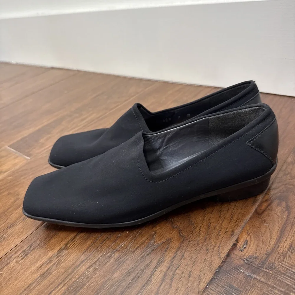 Stuart Weitzman Slip‎ On Square Toe Fabric Loafers Womens 7 Black Leather Spain